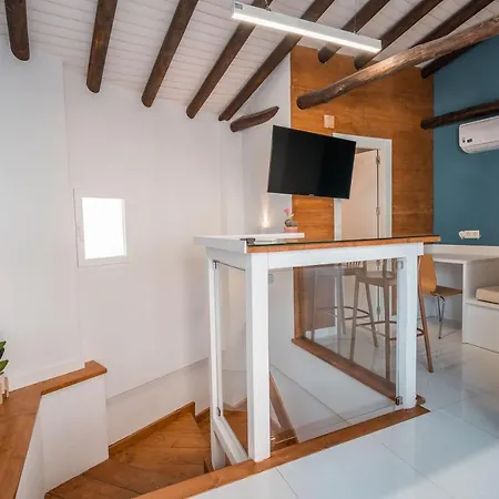 Apartment Qh Eme *