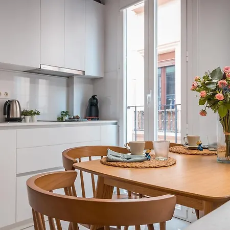 Qh Eme Apartment *