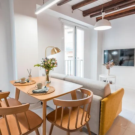 Qh Eme Apartment