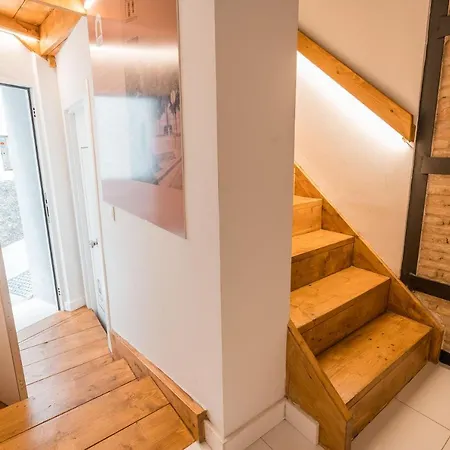 Apartment Qh Eme *